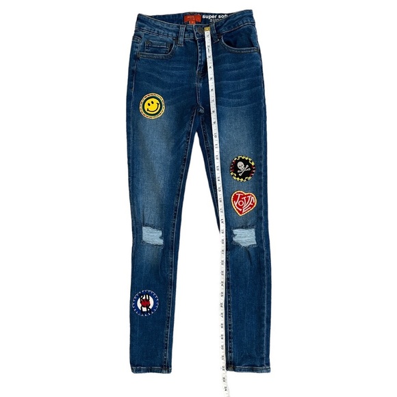 Girls Butter Super Soft Patch Distressed Denim Jeans size 10 - Picture 10 of 11